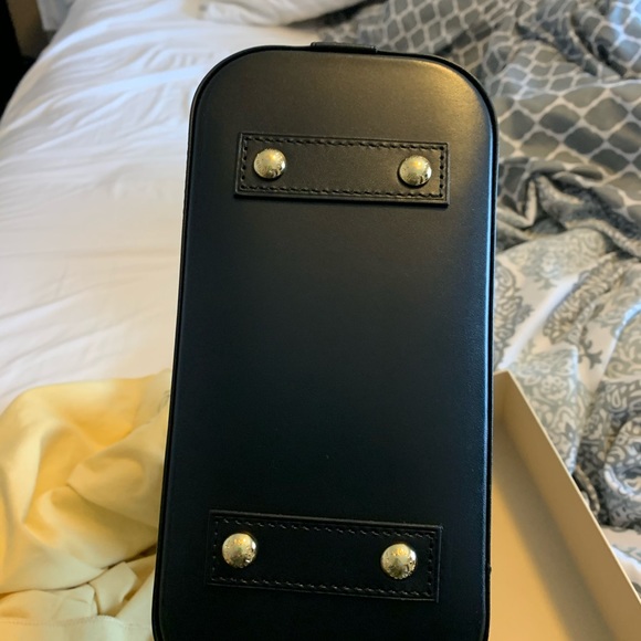 Authentic Louis Vuitton metal studded Alma BB - Picture 4 of 15